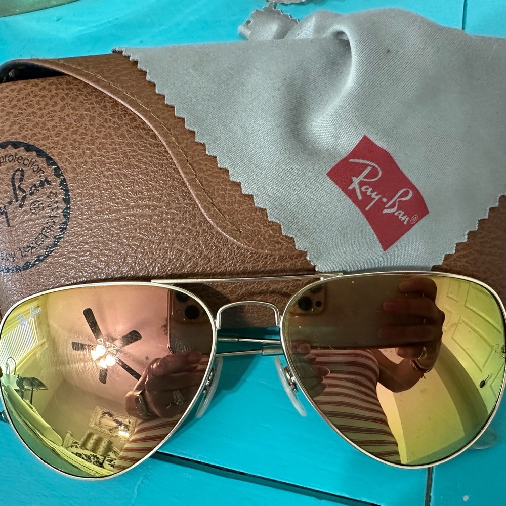 Ray-Ban Gold Frame Rose Gold lense Sunglasses
